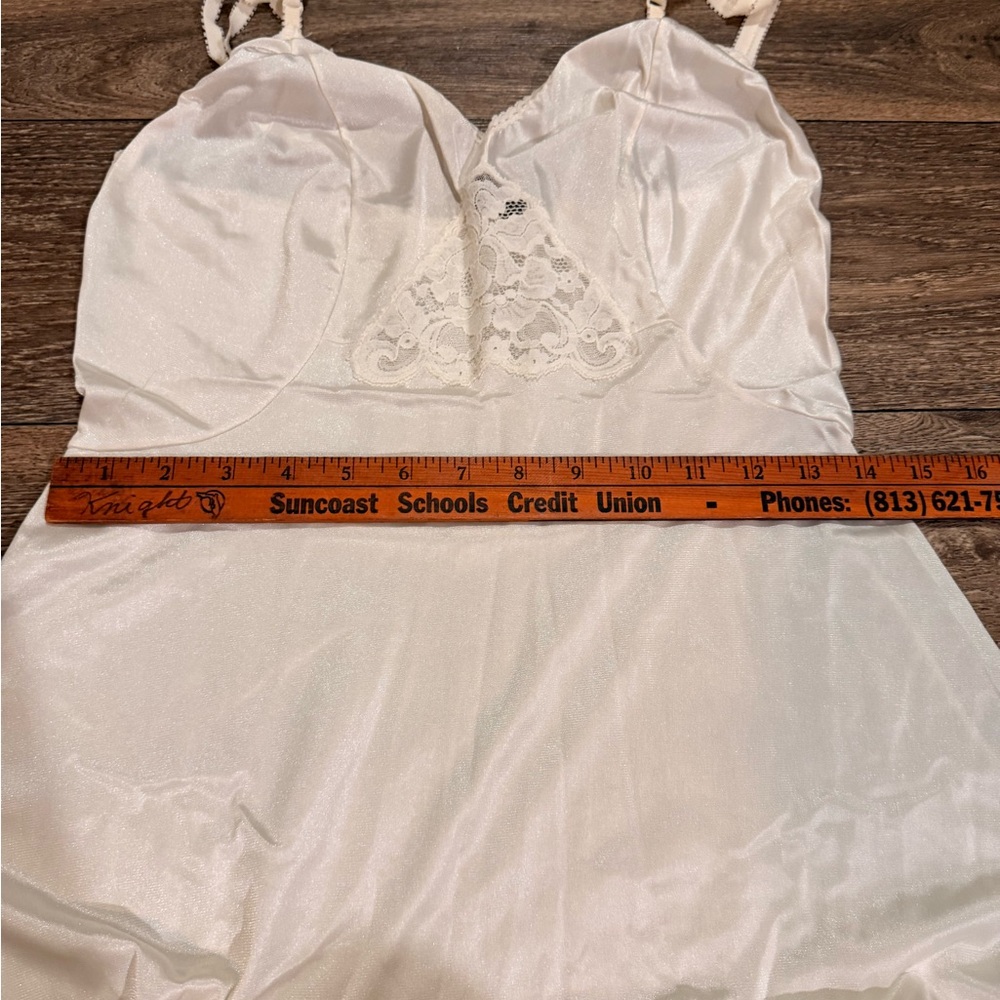 Vintage Ivory Lace Nylon Slip Dress Nightgown Bias Cut Bridal Lingerie S - Picture 12 of 13